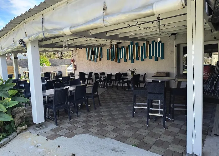 Hôtel pour familles: Hôtel Bar Restaurant La Marie Galante